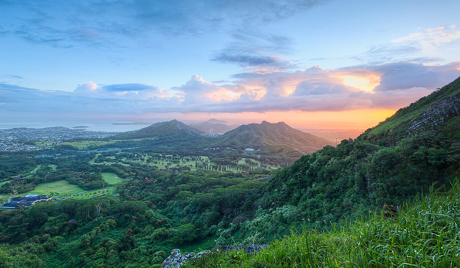 Nuuanu Pali Lookout